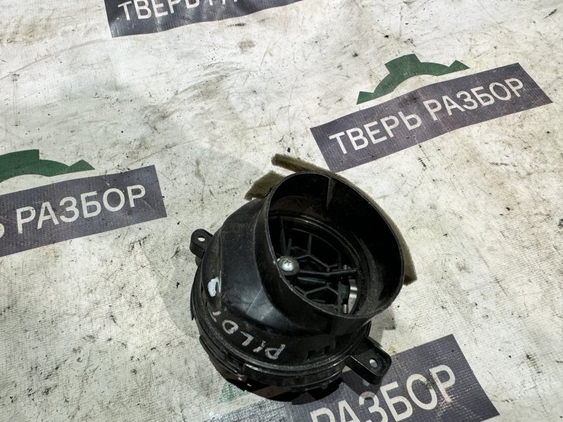 Дефлектор воздушный Pilot 2008-2015 2 3.5