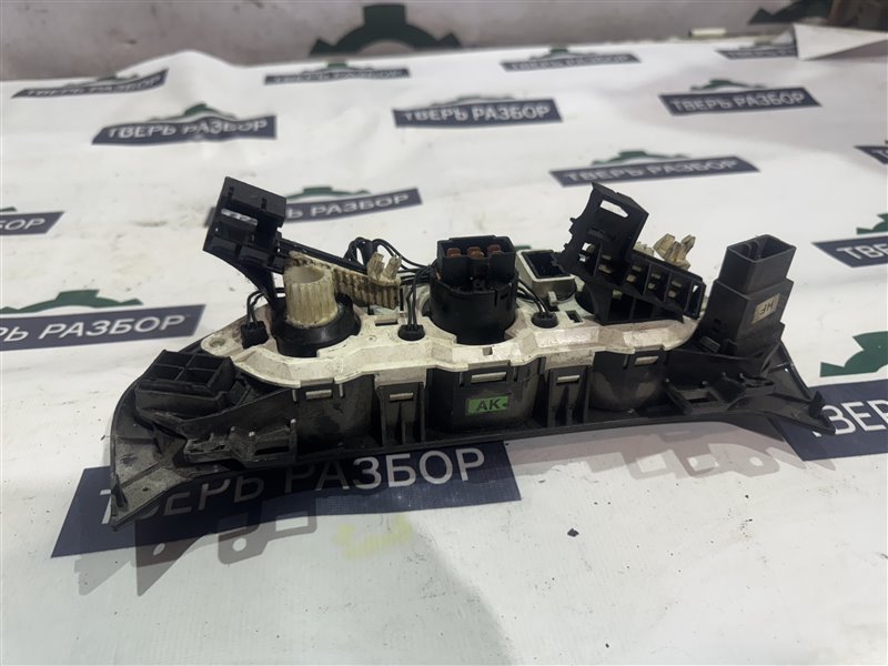 Блок управления климат-контролем Aveo T250