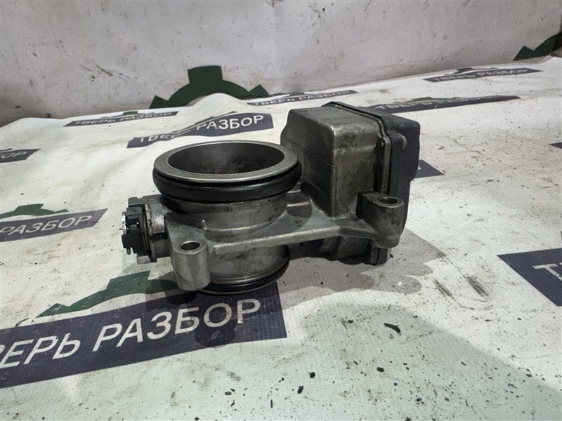 Дроссельная заслонка Renault logan 1 K4M Дроссельная заслонка Renault logan 1 K4M