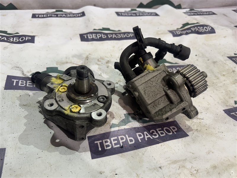 Топливный насос высокого давления Volkswagen Transporter T5 2