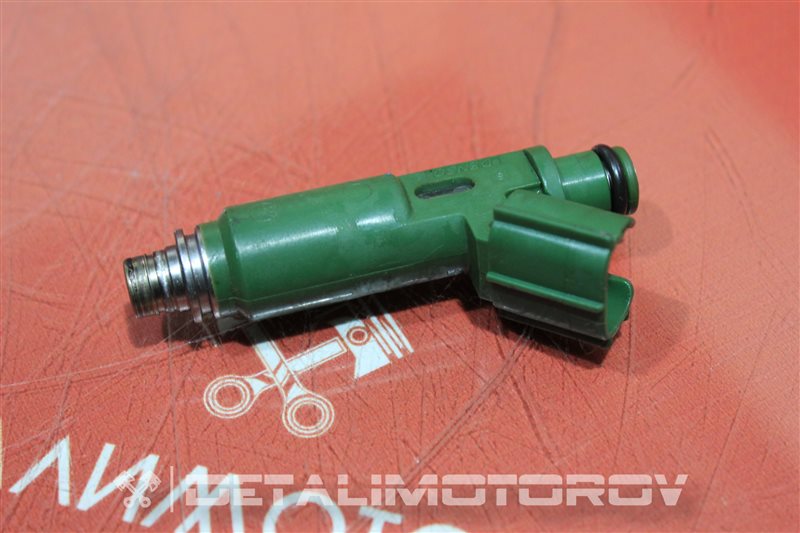 Форсунка Toyota Allex 1ZZ-FE Форсунка Toyota Allex 1ZZ-FE