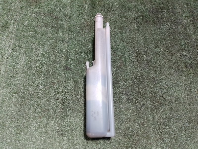 Бачок расширительный Mitsubishi Chariot Grandis N94W 4G64