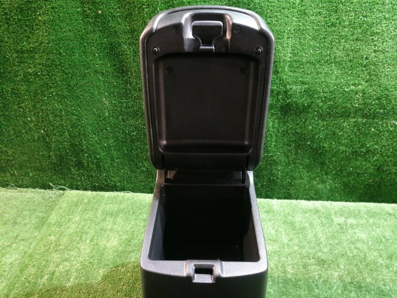 Бардачок между сиденьями X-Trail 2009 NT31 MR20DE Бардачок между сиденьями X-Trail 2009 NT31 MR20DE
