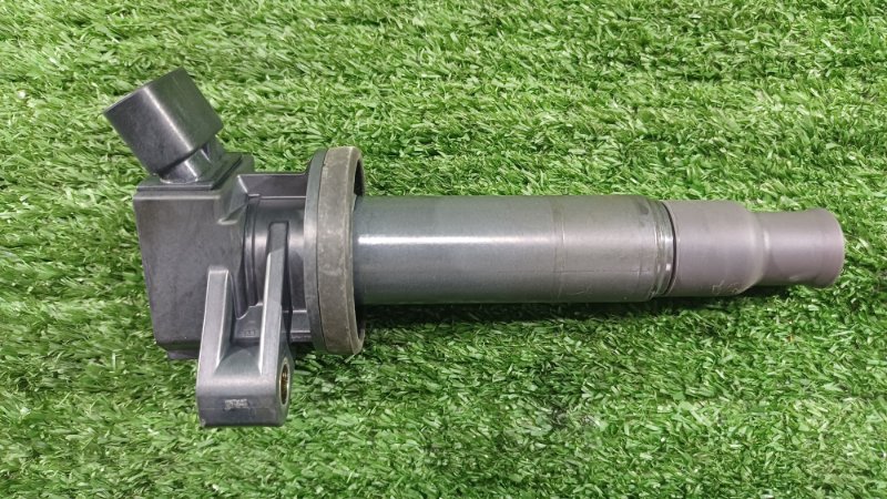 Катушка зажигания Corolla 2002 ZZE124 1ZZ-FE