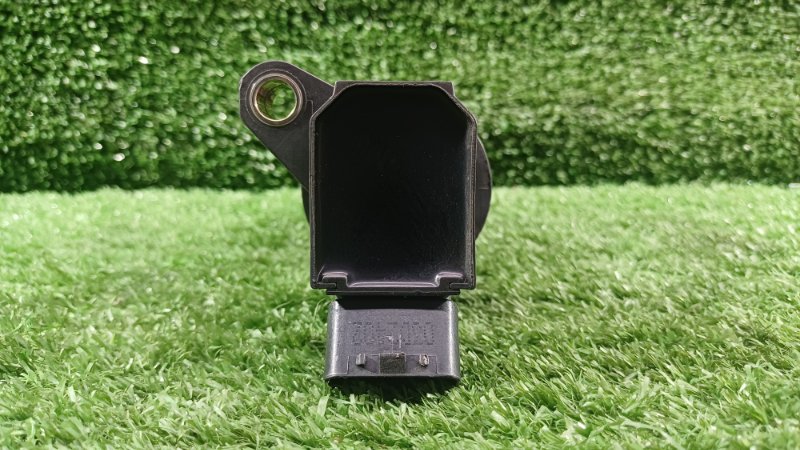 Катушка зажигания Toyota Corolla ZZE124 1ZZ-FE