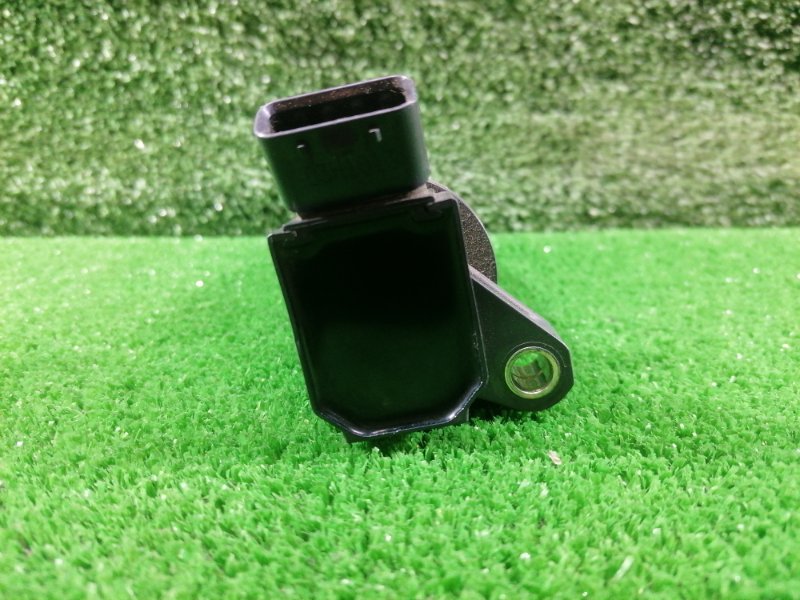 Катушка зажигания Wish 2006 ZNE14 1ZZ-FE