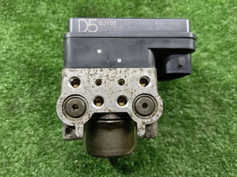 Блок ABS Toyota Rush 2007 J210E 3SZ-VE 44510B4020 контрактная