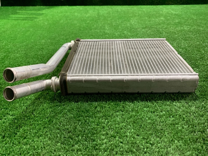 Радиатор печки Wish 2009 ZGE25 2ZR-FAE Радиатор печки Wish 2009 ZGE25 2ZR-FAE