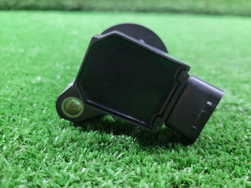 Катушка зажигания Allion 2004 ZZT245 1ZZ-FE