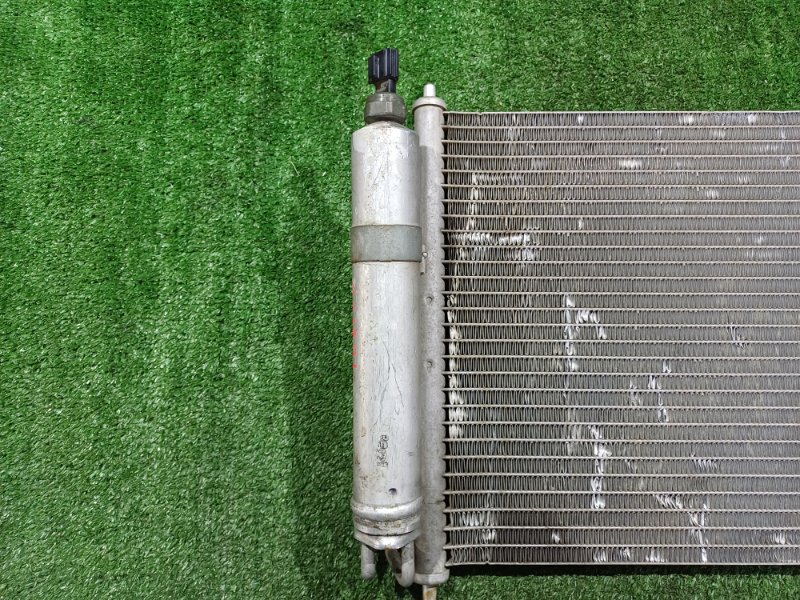 Радиатор кондиционера Nissan Primera TNP12 QR20DE