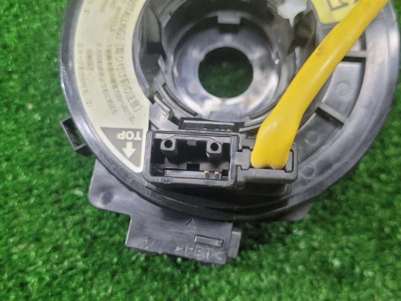 Шлейф-лента подушки безопасности Raum 2003 NCZ25 1NZ-FE