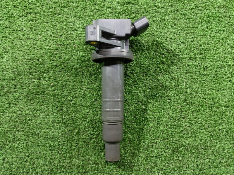 Катушка зажигания Toyota Wish ZNE14 1ZZ-FE