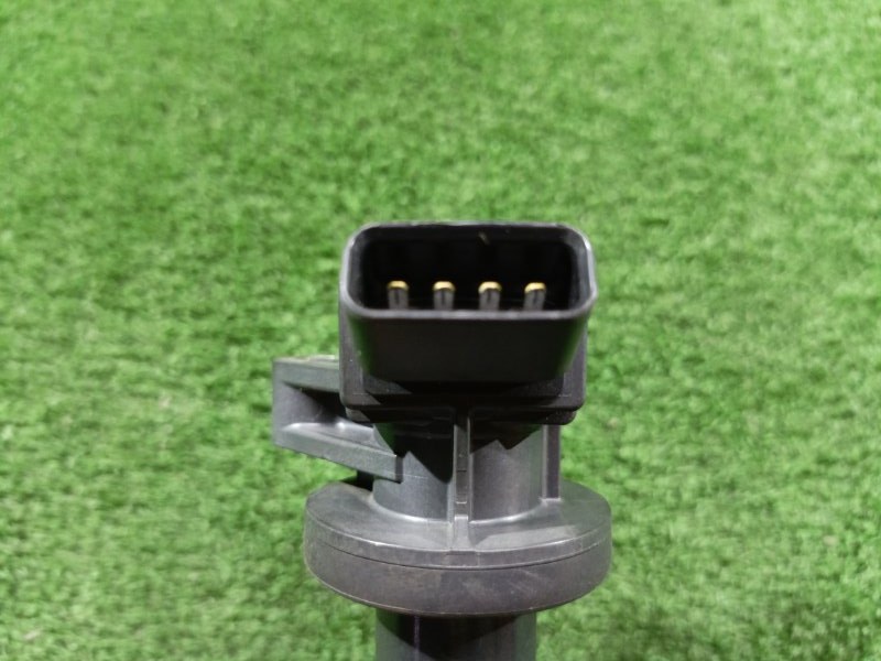 Катушка зажигания Wish 2006 ZNE14 1ZZ-FE