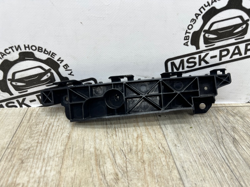 Крепление бампера переднее правое ix35 2014 1.7 CRDi