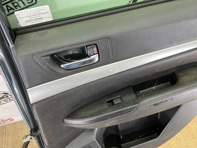 Дверь задняя правая Outback 2010 BR9 2.0d Дверь задняя правая Outback 2010 BR9 2.0d