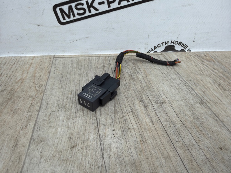 Реле 646 Skoda Yeti 2010 CBZB 4H0951253C контрактная
