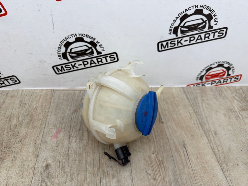 Бачок расширительный Yeti 2010 CBZB