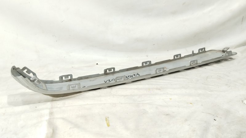 Молдинг бампера задний правый E-class 1999 W210 M112E28