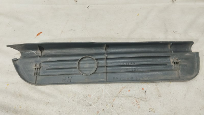 Накладка порога задняя правая MITSUBISHI Mirage CK5A 4G93
