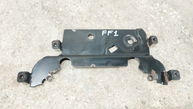 Кожух ГРМ Ford Focus 2004 DFW EDDF XS7G6E006AA Б/У