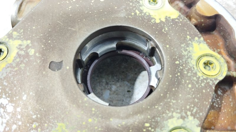 Масляный насос Focus 2004 DFW EDDF