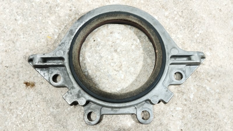 Запчасть крышка коленвала Ford Focus 2004 DFW EDDF 928M6K318AB контрактная Крышка коленвала Ford Focus 2004 DFW EDDF 928M6K318AB контрактная