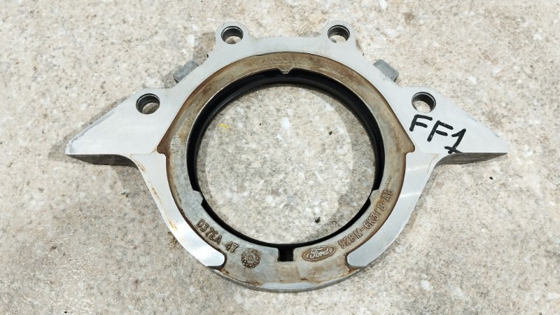 Крышка коленвала Ford Focus DFW EDDF Крышка коленвала Ford Focus DFW EDDF