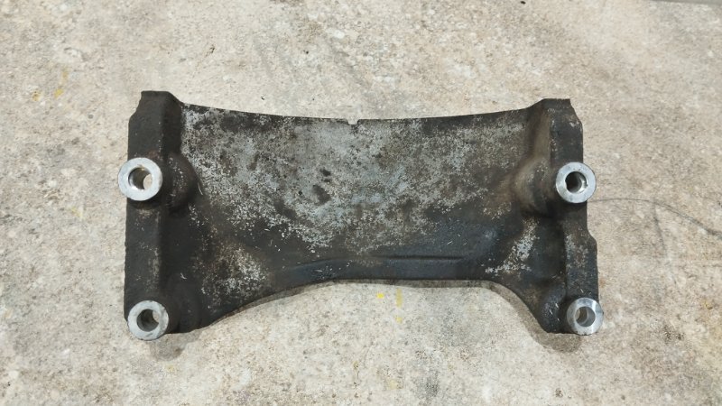 Кронштейн двигателя MITSUBISHI Mirage CK5A 4G93