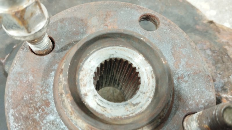 Кулак поворотный передний левый MITSUBISHI Mirage CK5A 4G93