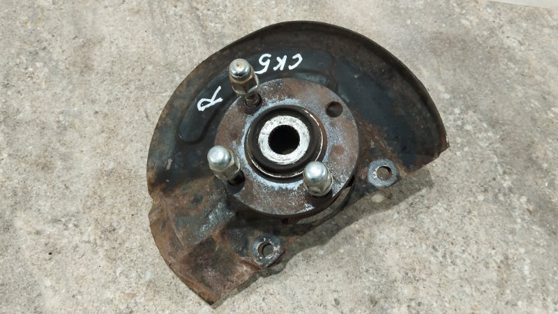 Кулак поворотный передний правый MITSUBISHI Mirage 2001 CK5A 4G93 MR455870 Б/У