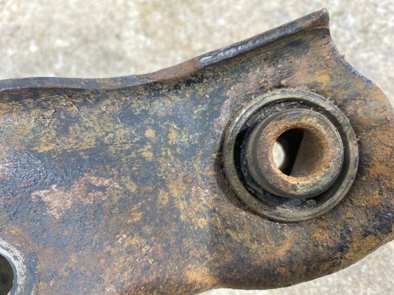 Рычаг подвески задний левый Mirage 2001 CK5A 4G93 Рычаг подвески задний левый Mirage 2001 CK5A 4G93