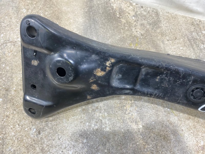 Балка подвески задняя Corolla 1995 CE100 2C