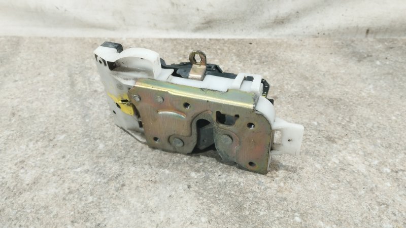 ЗАМОК ДВЕРИ задний левый Ford Focus 2005 DFW CDDA 4698324 Б/У