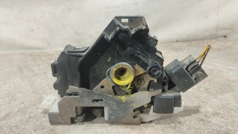 ЗАМОК ДВЕРИ задний левый Ford Focus DFW CDDA