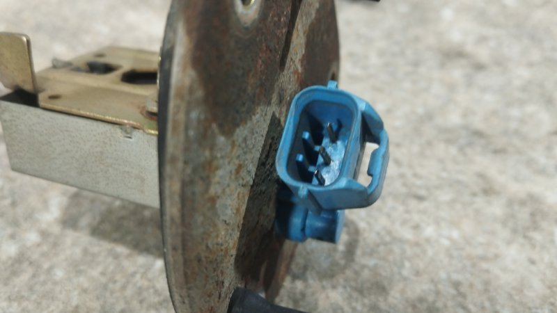 Датчик уровня топлива MITSUBISHI Mirage CK5A 4G93 Датчик уровня топлива MITSUBISHI Mirage CK5A 4G93