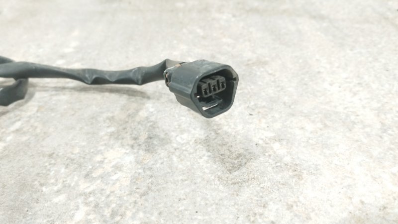 Проводка топливного насоса Mirage 2001 CK5A 4G93