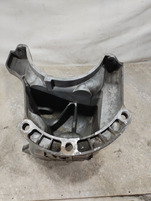 Поддон двигателя Focus 2005 DFW CDDA Поддон двигателя Focus 2005 DFW CDDA