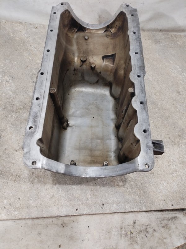 Поддон двигателя Focus 2005 DFW CDDA Поддон двигателя Focus 2005 DFW CDDA