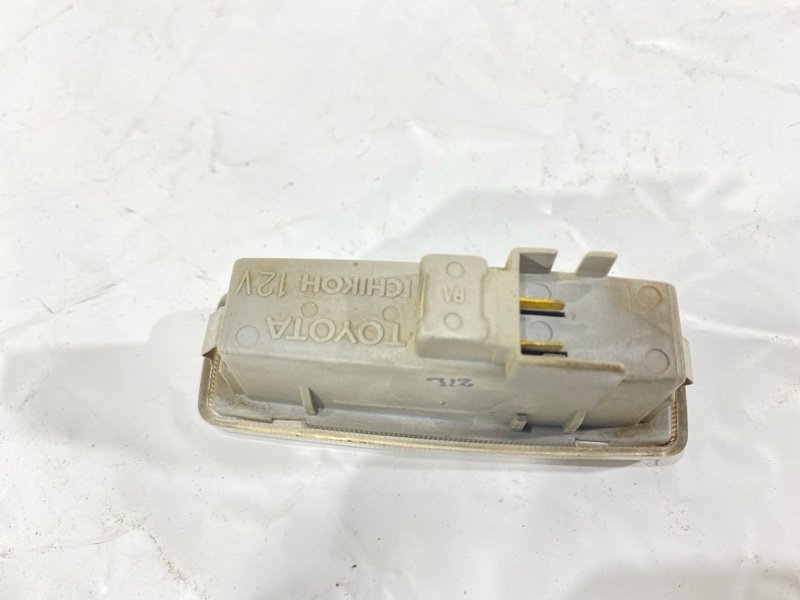 Подсветка двери передняя TOYOTA SPRINTER MARINO AE101 4A-FE