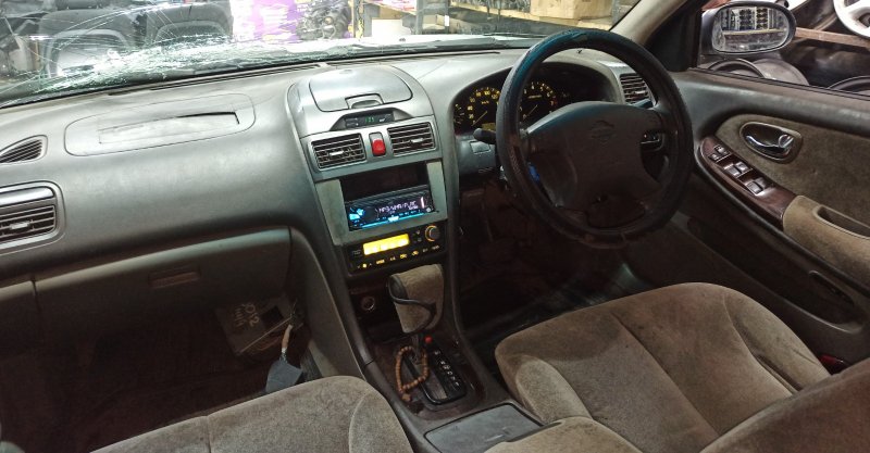 Концевик двери задний Cefiro 2000 A33 VQ20DE