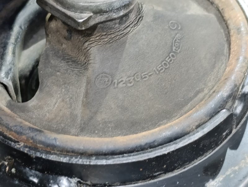 Подушка двигателя правая Corolla Spacio 2000 AE111 4AFE
