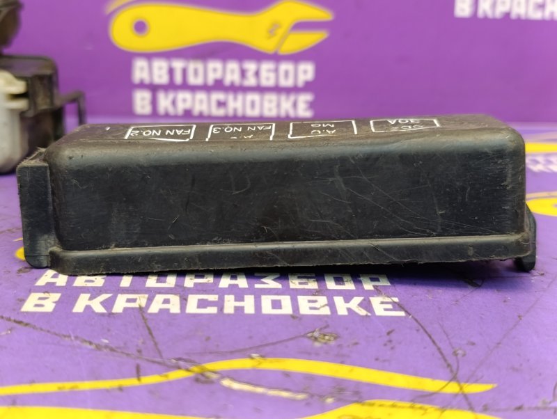Блок предохранителей под капот Corolla Spacio 2000 AE111 4AFE