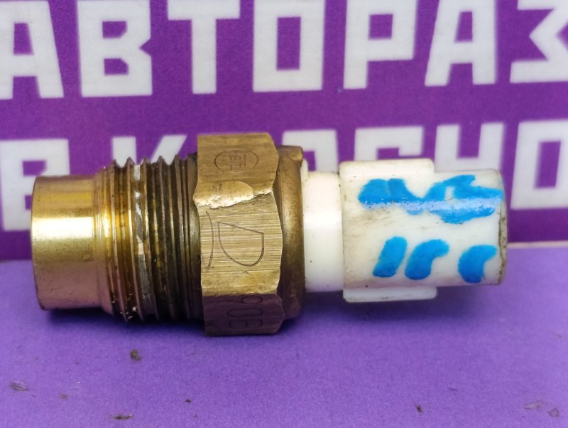 Датчик температуры охлаждающей жидкости Toyota Corolla Spacio 2000 AE111 4AFE 8942812160 Б/У