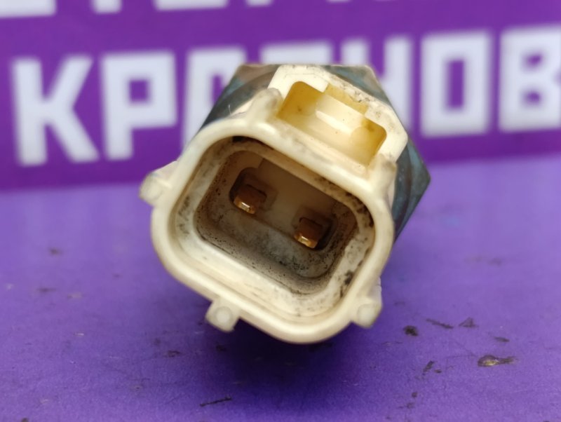 Датчик температуры охлаждающей жидкости Lexus LS460L USF46 1URFSE