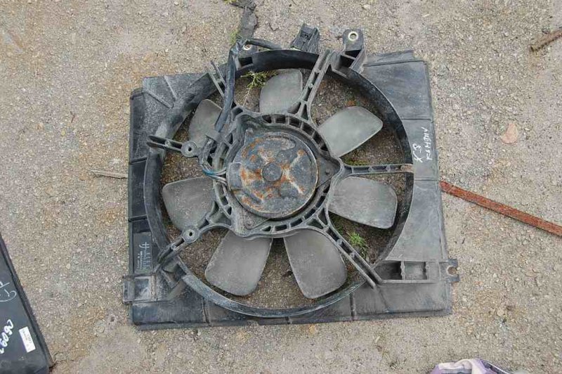Диффузор вентилятора основного радиатора