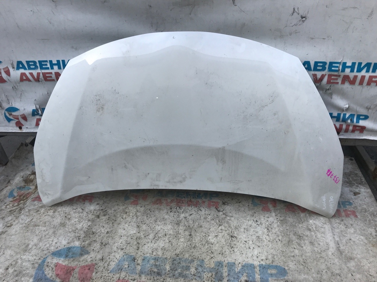 Капот Toyota Sienta NHP170 Капот Toyota Sienta NHP170