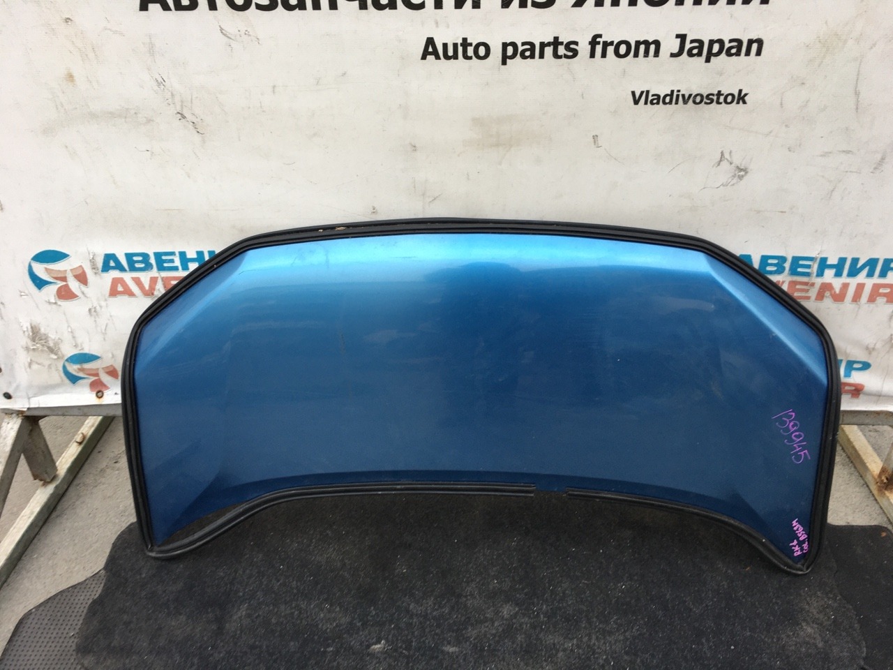 Капот Honda Stepwgn RK2 Капот Honda Stepwgn RK2