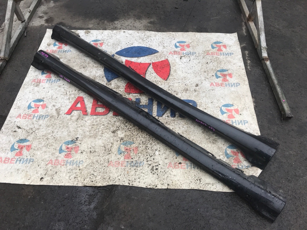 Порог Toyota Auris NZE151H Порог Toyota Auris NZE151H