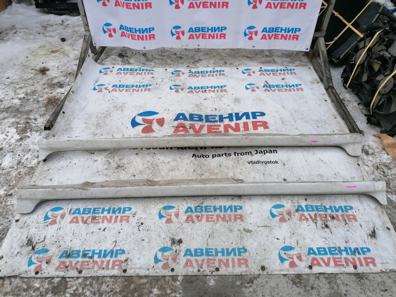 Порог Toyota Sienta NCP85 Порог Toyota Sienta NCP85