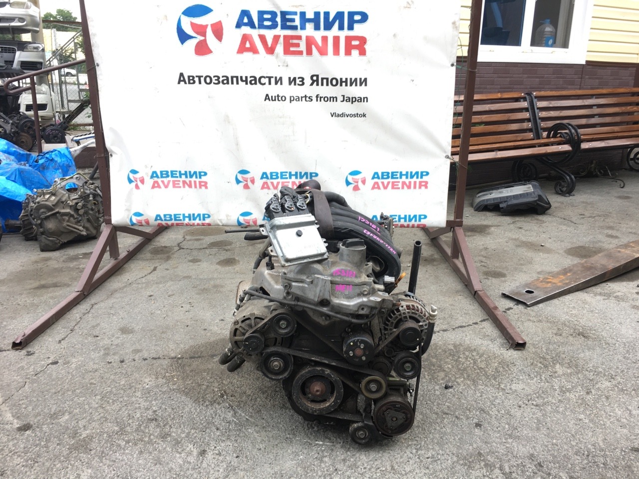 Двигатель Nissan Note NE11 HR15 Двигатель Nissan Note NE11 HR15